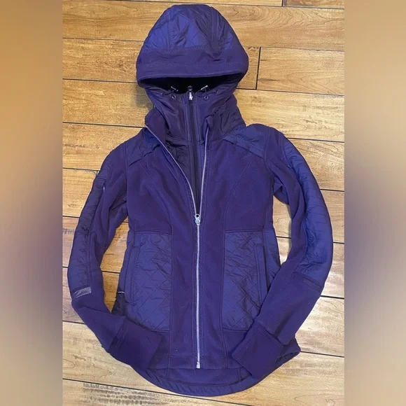Lululemon Fleecy Keen Jacket in deep Zinfandel - Picture 10 of 12